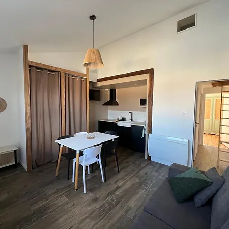 Holiday home Les Iris - Maison Chaleureuse Montfaucon-Montigne